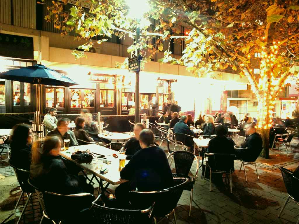 SubjectCoach | King O'Malley's Irish Pub