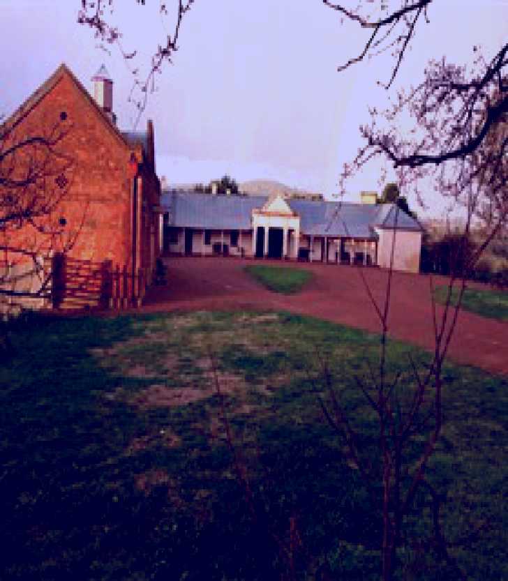 SubjectCoach | Hume and Hovell Walking Track