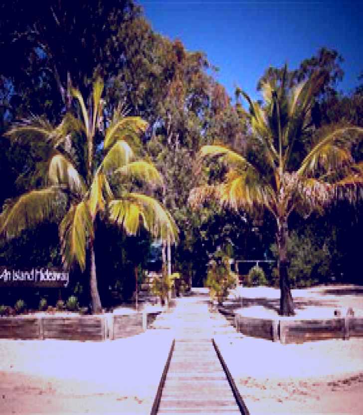 SubjectCoach | An Island Hideaway