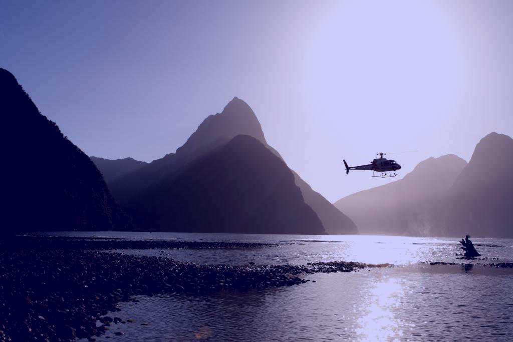 SubjectCoach | Milford Sound Helicopter Tours | Glacier Southern Lakes Helicopters