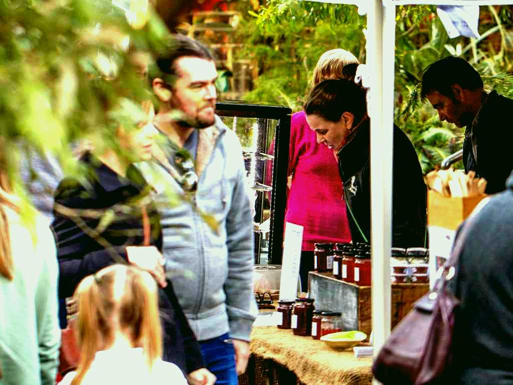 SubjectCoach | Eat Local Friday - Farmers Market