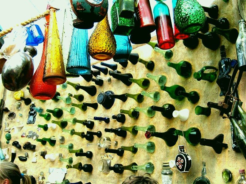 SubjectCoach | Aladdins Cave Bottlehouse