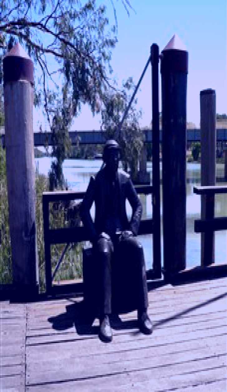 SubjectCoach | Captain John Egge Statue