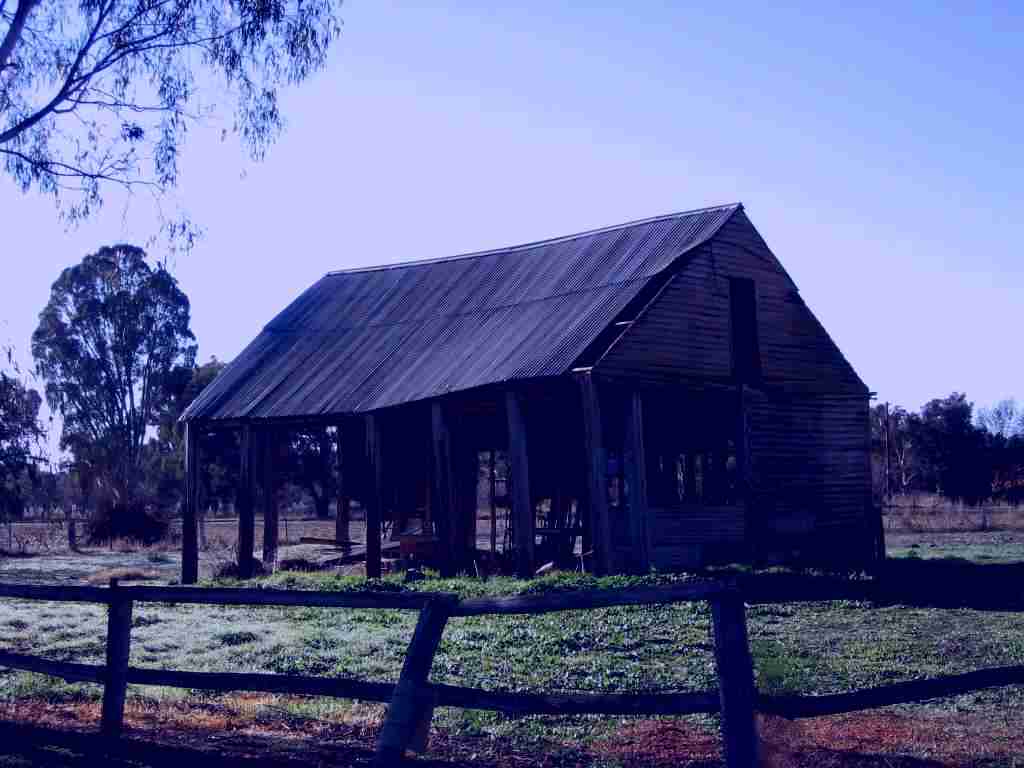 SubjectCoach | Cobb and Co Stables Morven