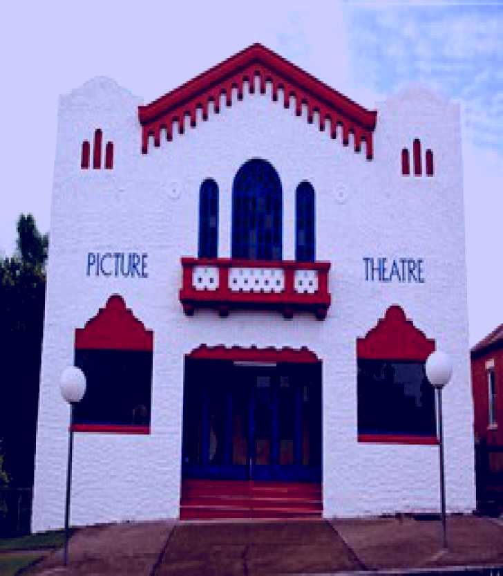 SubjectCoach | Dungog James Theatre