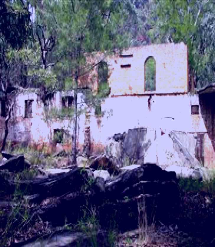 SubjectCoach | Newnes Shale Oil Ruins