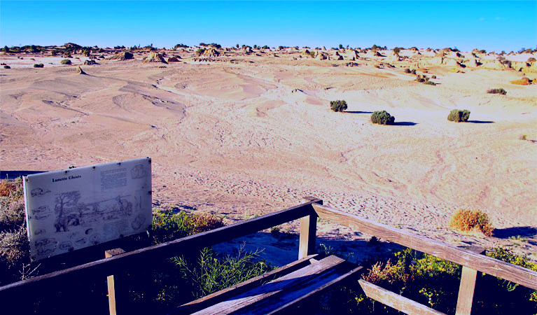 SubjectCoach | Walls of China viewing platform