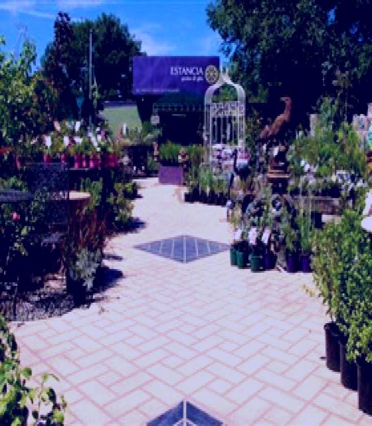 SubjectCoach | Estancia Garden and Gifts