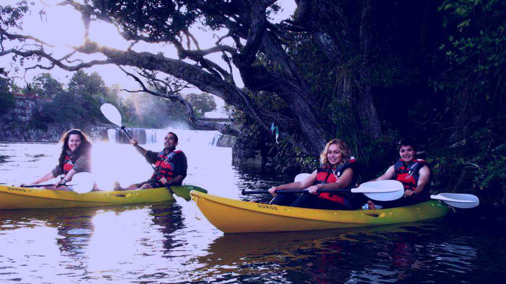 SubjectCoach | Bay of Islands Cruise & Kayak Day Tour