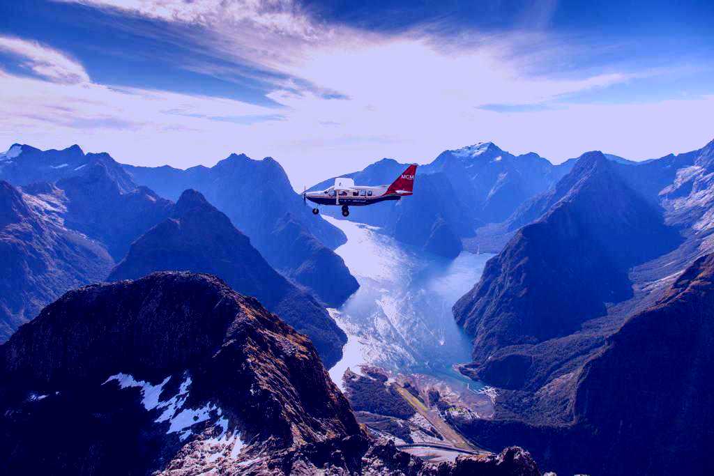 SubjectCoach | Milford Sound Scenic Flights Image 1